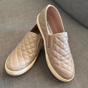 Steve Madden Slip-on Sneakers